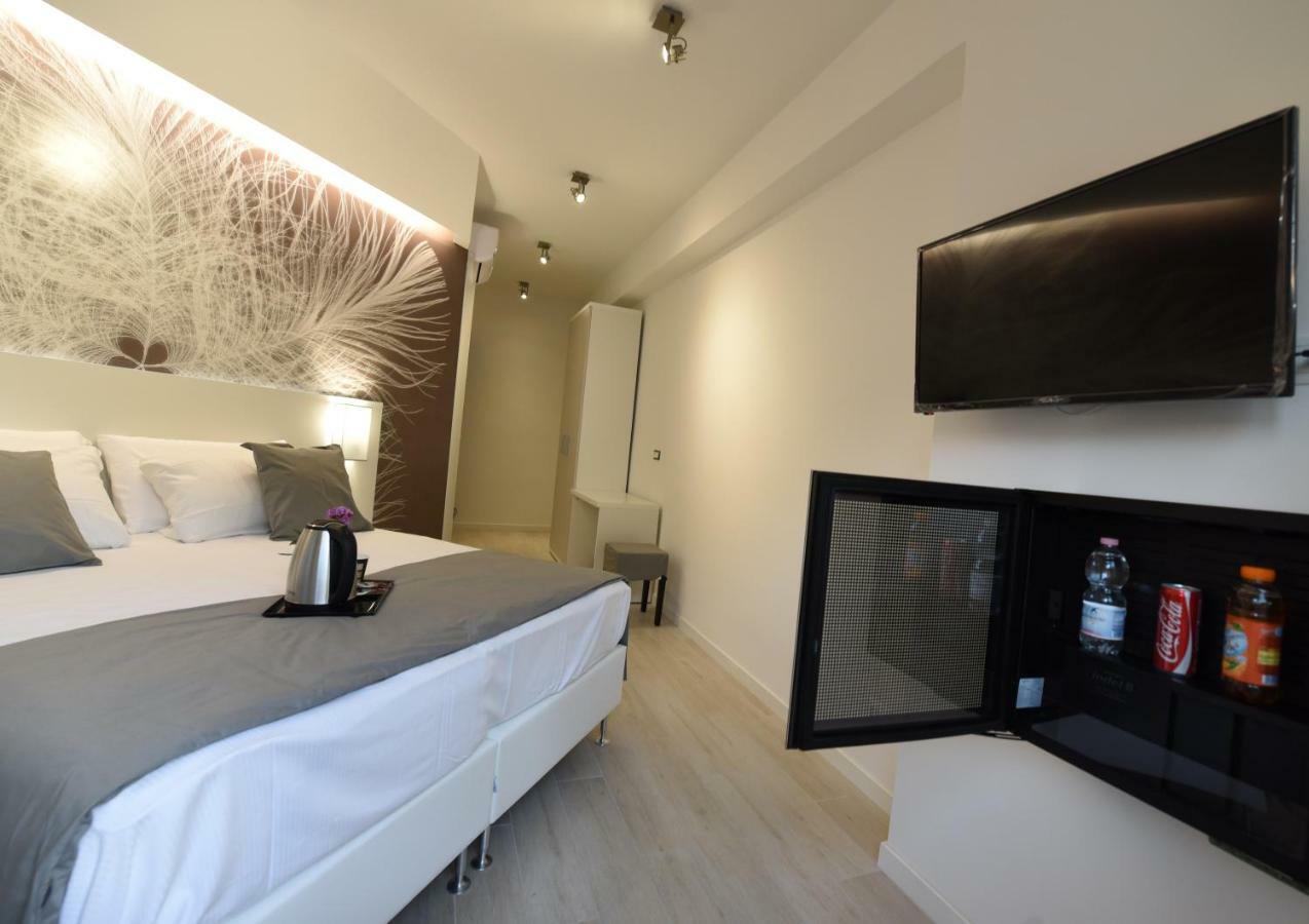 Duca'S House Hotel Rome Exterior photo
